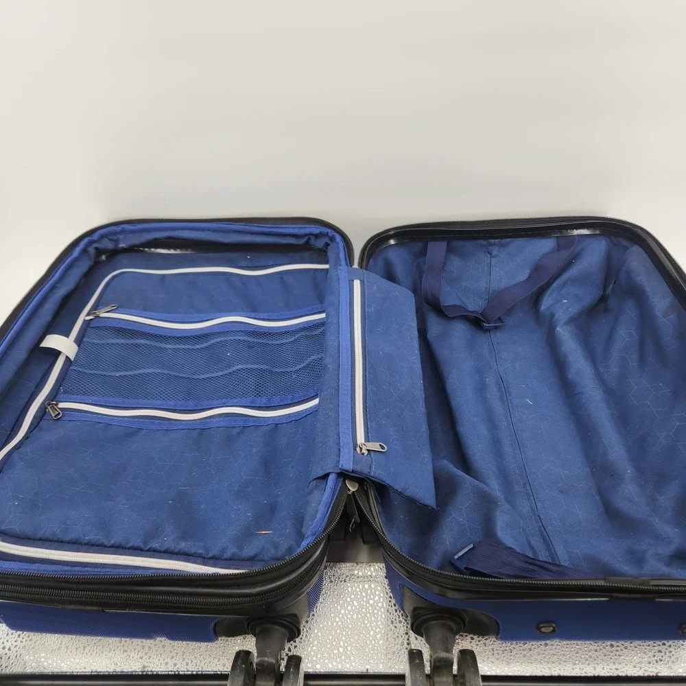 Altitude Blue Carry On Hard Shell Spinner Luggage 22 Inch Blue TSA Lock